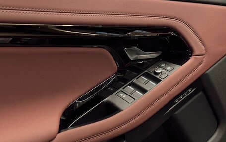 Land Rover Range Rover Evoque II, 2025 год, 6 100 000 рублей, 12 фотография