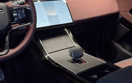 Land Rover Range Rover Evoque II, 2025 год, 6 100 000 рублей, 24 фотография