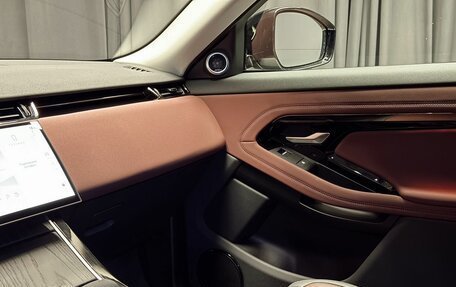 Land Rover Range Rover Evoque II, 2025 год, 6 100 000 рублей, 33 фотография