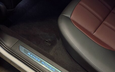 Land Rover Range Rover Evoque II, 2025 год, 6 100 000 рублей, 38 фотография