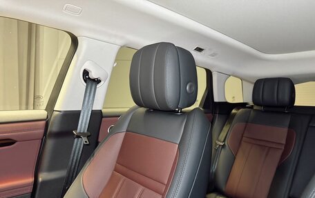 Land Rover Range Rover Evoque II, 2025 год, 6 100 000 рублей, 39 фотография