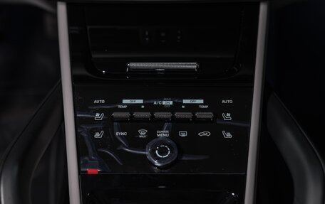 Porsche Cayenne III, 2025 год, 17 990 000 рублей, 33 фотография