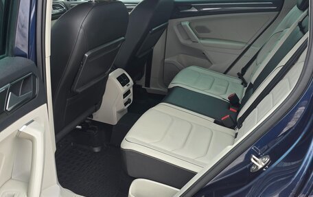 Volkswagen Tiguan II, 2017 год, 2 650 000 рублей, 13 фотография