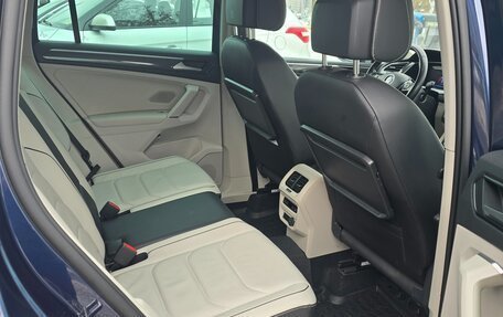 Volkswagen Tiguan II, 2017 год, 2 650 000 рублей, 14 фотография