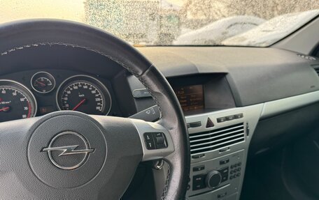 Opel Astra H, 2009 год, 17 фотография