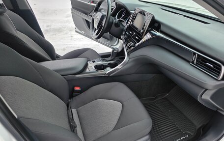 Toyota Camry, 2021 год, 3 200 000 рублей, 22 фотография