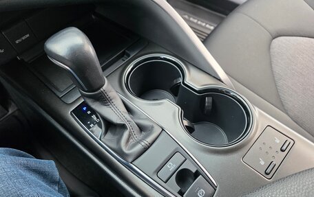 Toyota Camry, 2021 год, 3 200 000 рублей, 26 фотография