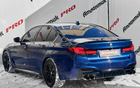 BMW 5 серия, 2018 год, 2 990 000 рублей, 4 фотография