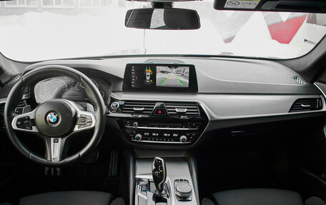 BMW 5 серия, 2018 год, 2 990 000 рублей, 11 фотография