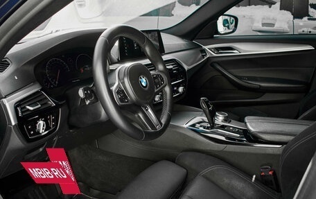 BMW 5 серия, 2018 год, 2 990 000 рублей, 10 фотография