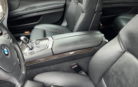 BMW 7 серия, 2013 год, 2 350 000 рублей, 11 фотография