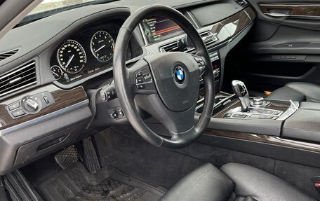 BMW 7 серия, 2013 год, 2 350 000 рублей, 9 фотография