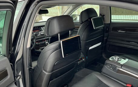 BMW 7 серия, 2013 год, 2 350 000 рублей, 13 фотография