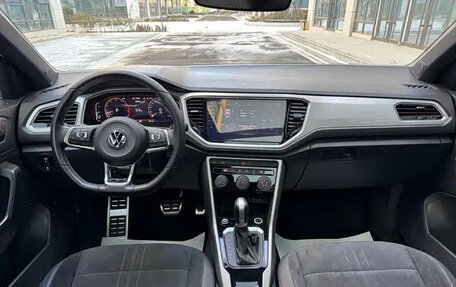 Volkswagen T-Roc I, 2022 год, 1 560 004 рублей, 9 фотография