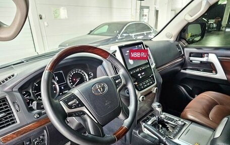 Toyota Land Cruiser 200, 2016 год, 5 849 000 рублей, 12 фотография