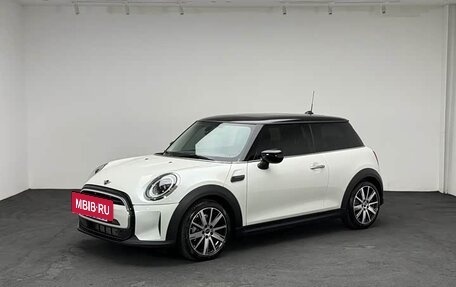 MINI Hatch, 2023 год, 2 479 153 рублей, 2 фотография