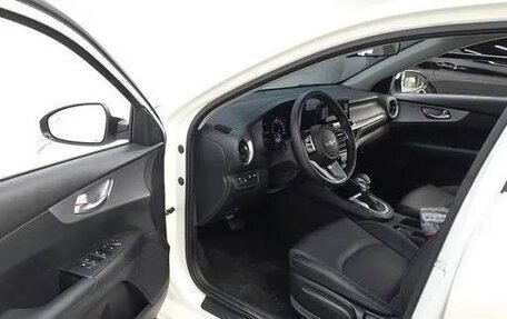 KIA K3, 2023 год, 2 050 000 рублей, 6 фотография