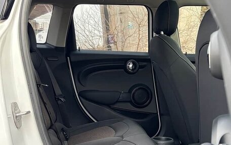 MINI Hatch, 2023 год, 2 307 153 рублей, 10 фотография