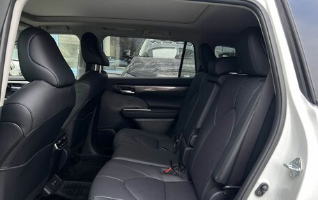 Toyota Highlander, 2025 год, 5 390 000 рублей, 8 фотография