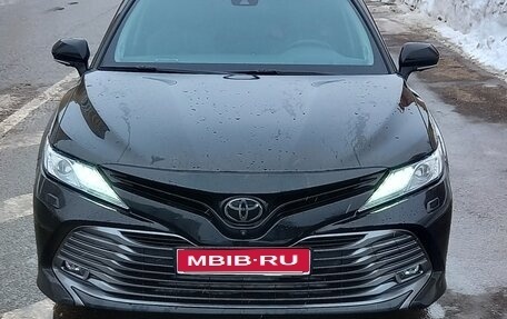 Toyota Camry, 2020 год, 3 100 000 рублей, 1 фотография
