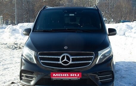 Mercedes-Benz V-Класс, 2018 год, 5 500 000 рублей, 4 фотография