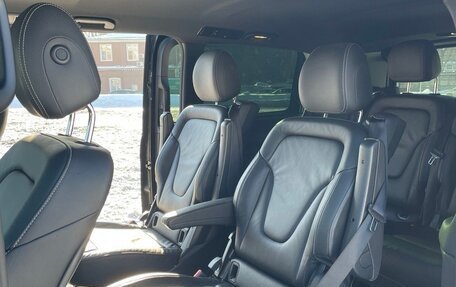 Mercedes-Benz V-Класс, 2018 год, 5 500 000 рублей, 11 фотография