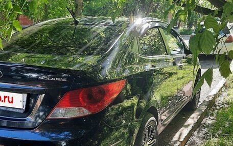 Hyundai Solaris II рестайлинг, 2011 год, 650 000 рублей, 2 фотография