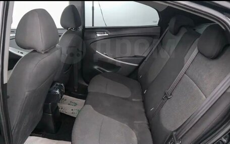 Hyundai Solaris II рестайлинг, 2011 год, 650 000 рублей, 8 фотография