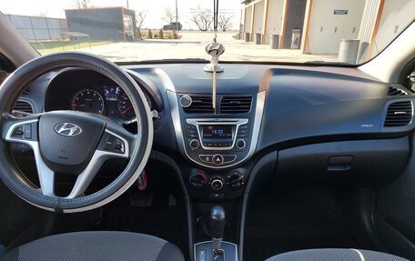 Hyundai Solaris II рестайлинг, 2012 год, 955 000 рублей, 6 фотография