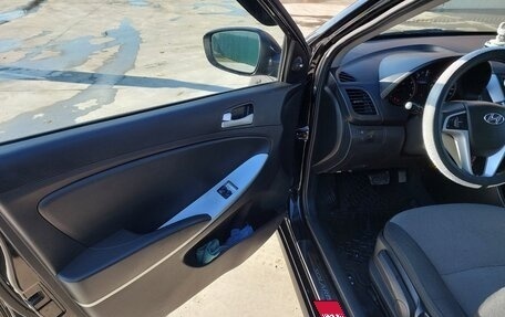 Hyundai Solaris II рестайлинг, 2012 год, 955 000 рублей, 9 фотография