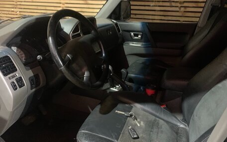 Mitsubishi Pajero III рестайлинг, 2005 год, 650 000 рублей, 5 фотография