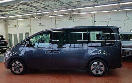 Hyundai Staria, 2022 год, 5 350 000 рублей, 5 фотография