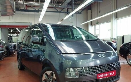 Hyundai Staria, 2022 год, 5 350 000 рублей, 4 фотография