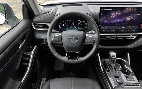 Toyota Highlander, 2025 год, 5 390 000 рублей, 11 фотография