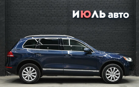 Volkswagen Touareg III, 2011 год, 1 770 000 рублей, 8 фотография