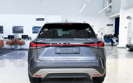 Lexus RX IV рестайлинг, 2023 год, 7 550 000 рублей, 7 фотография