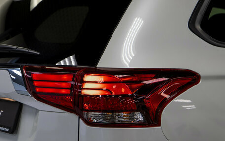 Mitsubishi Outlander III рестайлинг 3, 2022 год, 2 948 000 рублей, 21 фотография