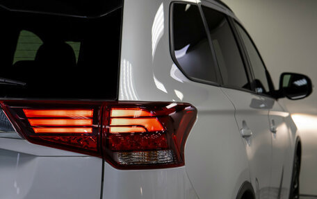 Mitsubishi Outlander III рестайлинг 3, 2022 год, 2 948 000 рублей, 22 фотография