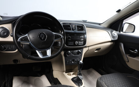 Renault Logan II, 2018 год, 1 139 000 рублей, 10 фотография