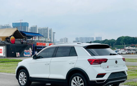 Volkswagen T-Roc I, 2022 год, 1 699 000 рублей, 4 фотография