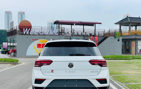 Volkswagen T-Roc I, 2022 год, 1 699 000 рублей, 5 фотография