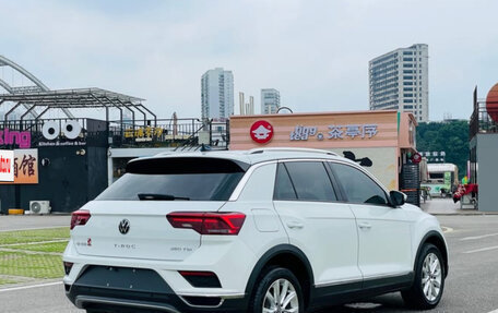 Volkswagen T-Roc I, 2022 год, 1 699 000 рублей, 6 фотография