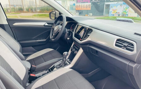 Volkswagen T-Roc I, 2022 год, 1 699 000 рублей, 8 фотография