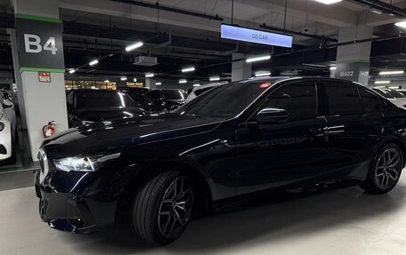 BMW 5 серия, 2024 год, 6 200 000 рублей, 2 фотография