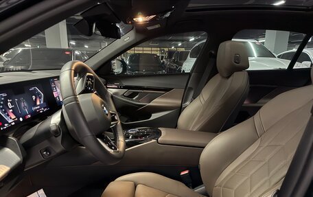 BMW 5 серия, 2024 год, 6 200 000 рублей, 19 фотография