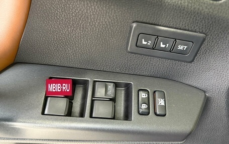 Toyota RAV4, 2017 год, 2 499 000 рублей, 13 фотография