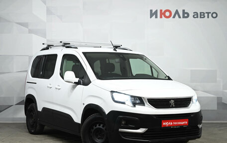 Peugeot Rifter I, 2020 год, 1 950 000 рублей, 3 фотография