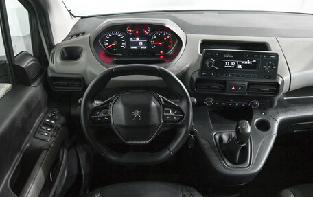 Peugeot Rifter I, 2020 год, 1 950 000 рублей, 12 фотография