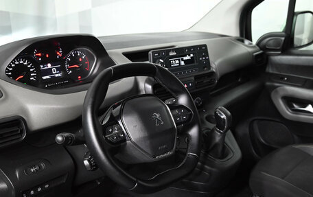 Peugeot Rifter I, 2020 год, 1 950 000 рублей, 16 фотография