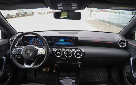 Mercedes-Benz CLA, 2019 год, 2 949 000 рублей, 13 фотография